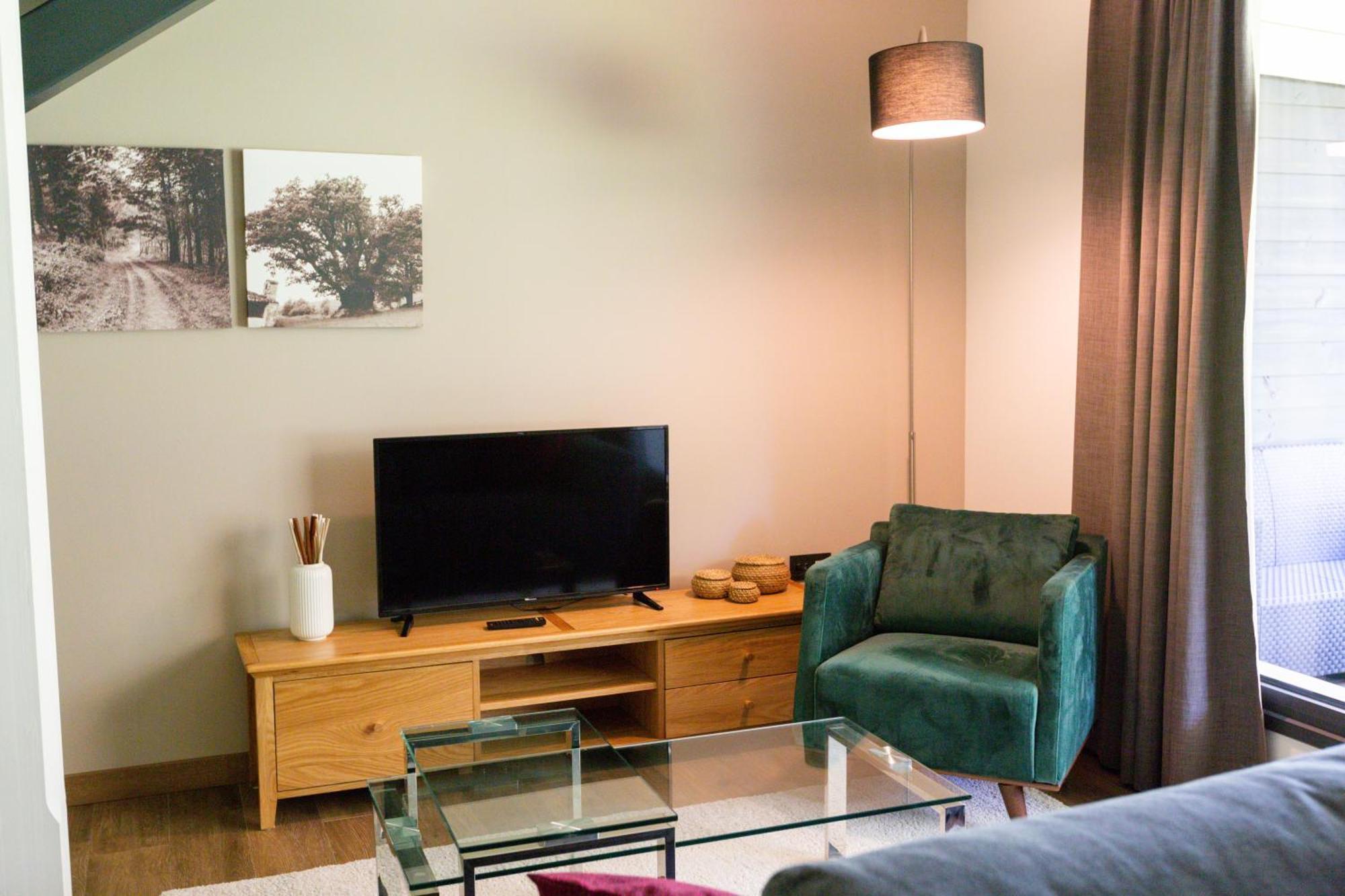 Complejo Turistico Les Cotolles Apartment กังกัส เด โอนิส ภายนอก รูปภาพ