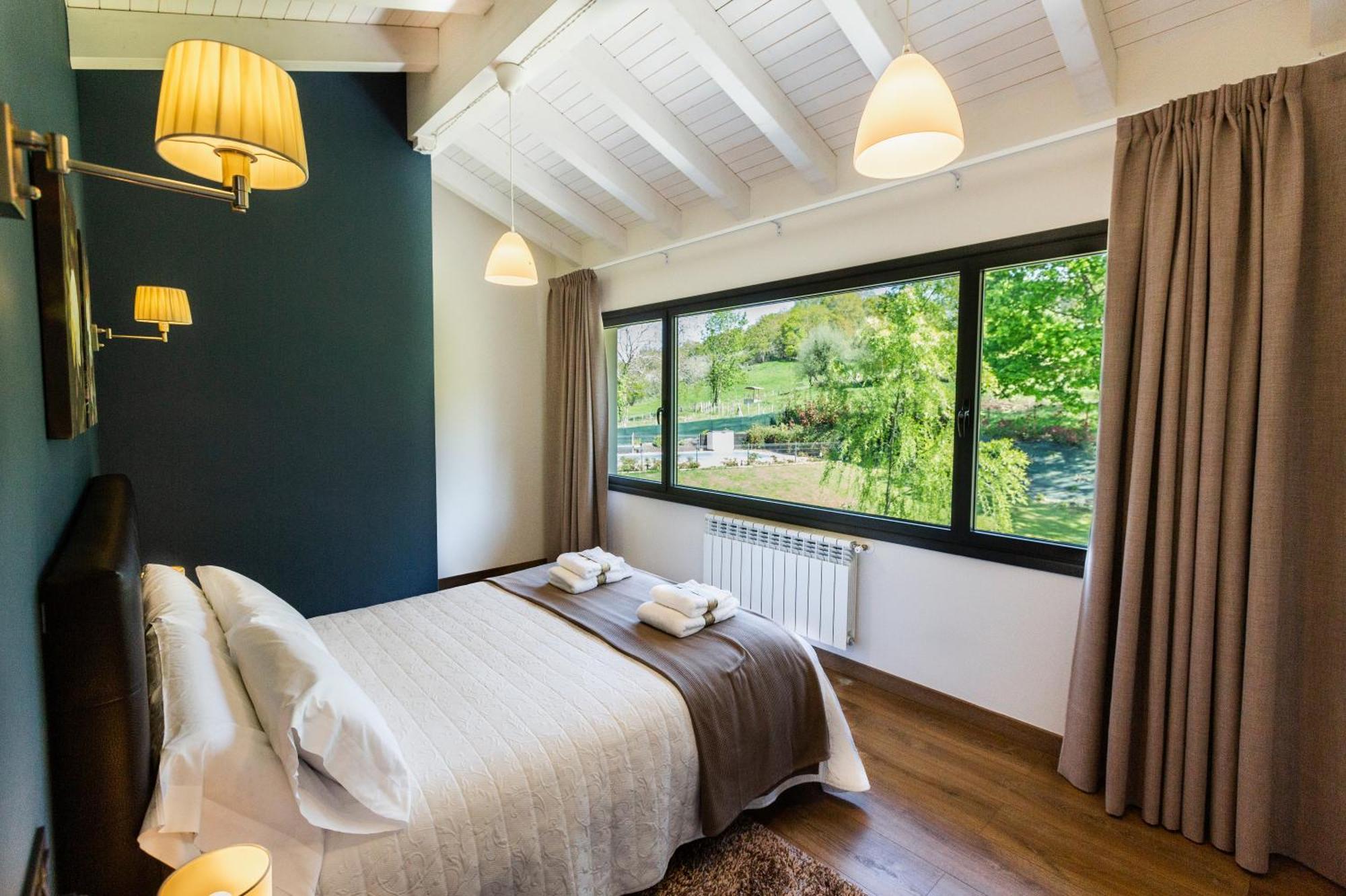 Complejo Turistico Les Cotolles Apartment กังกัส เด โอนิส ภายนอก รูปภาพ