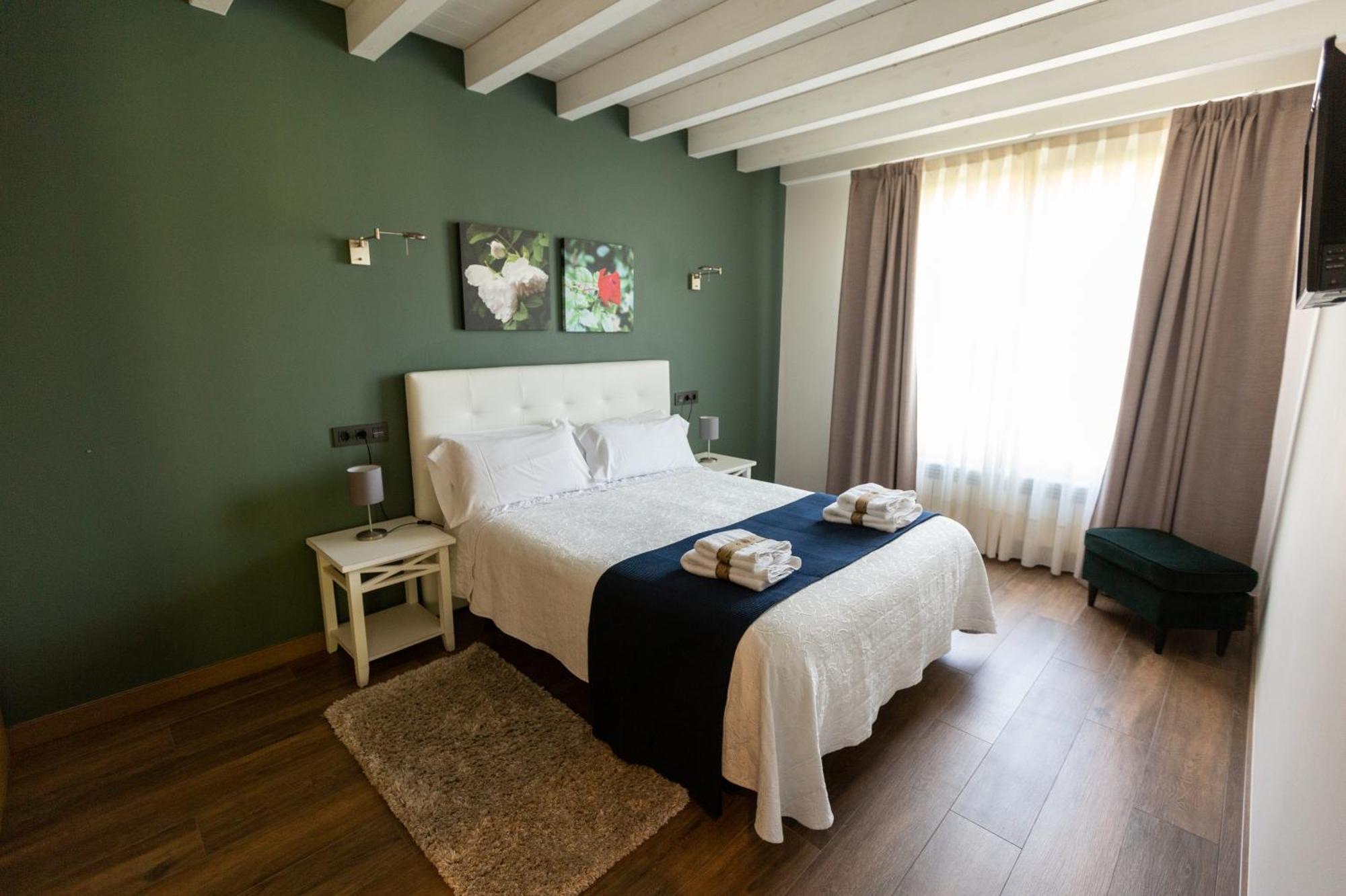 Complejo Turistico Les Cotolles Apartment กังกัส เด โอนิส ภายนอก รูปภาพ